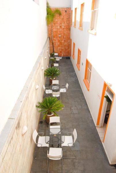 Hotel & Suites Galeria Morelia Bagian luar foto