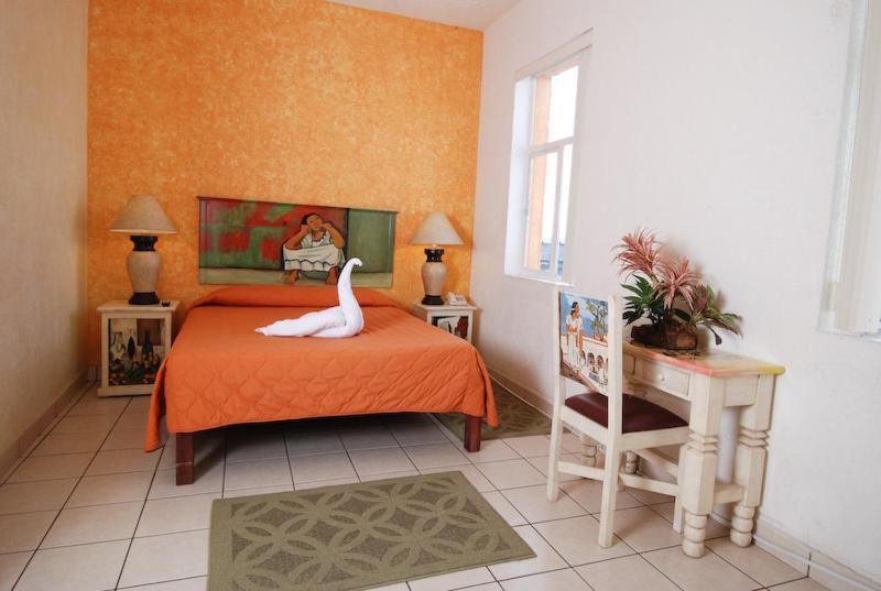 Hotel & Suites Galeria Morelia Ruang foto