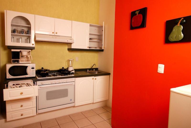 Hotel & Suites Galeria Morelia Bagian luar foto