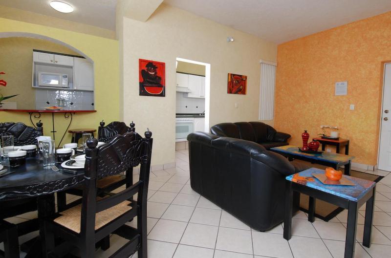 Hotel & Suites Galeria Morelia Bagian luar foto