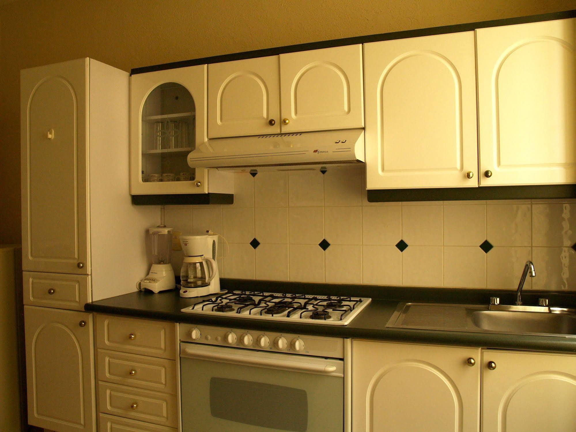 Hotel & Suites Galeria Morelia Bagian luar foto
