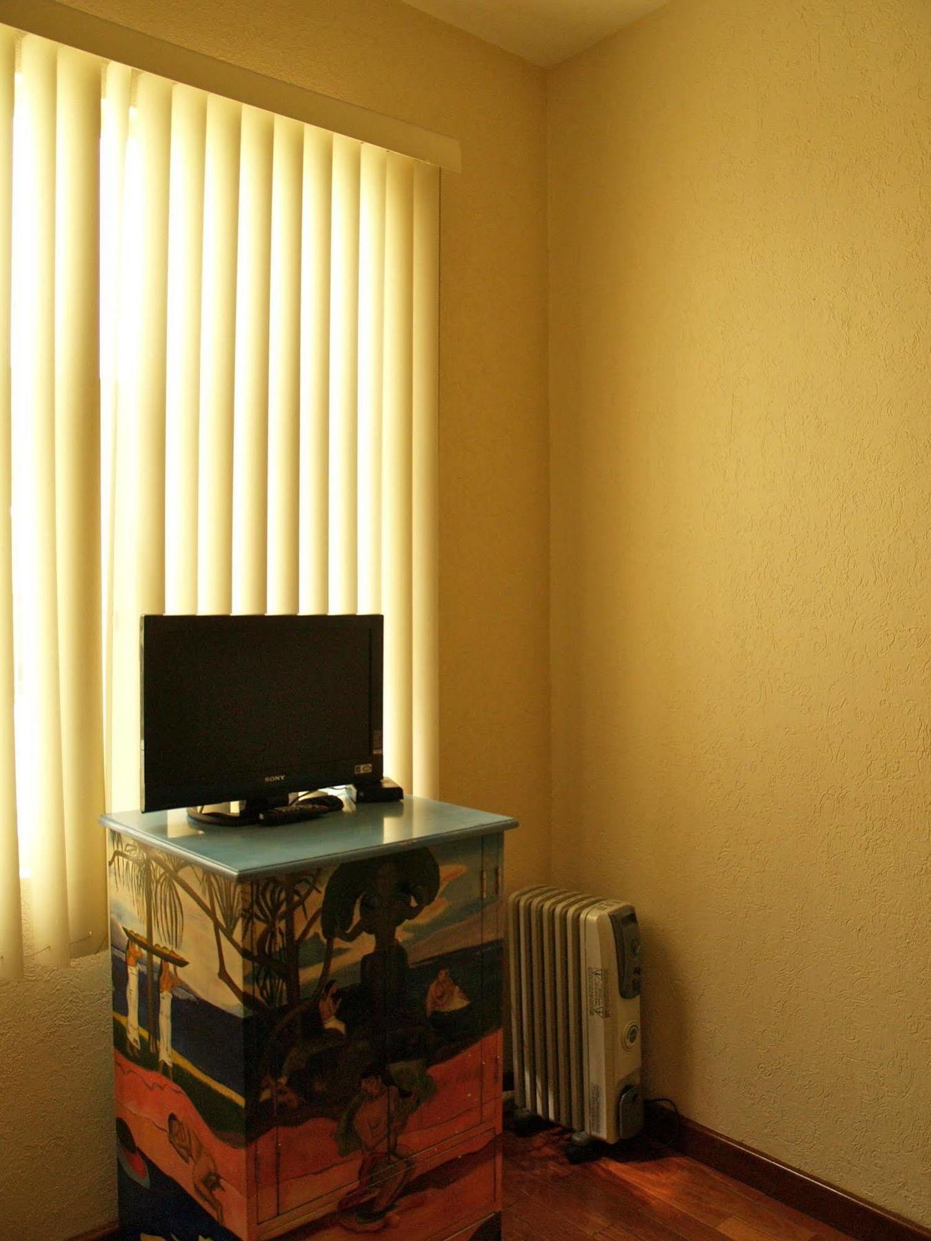 Hotel & Suites Galeria Morelia Bagian luar foto