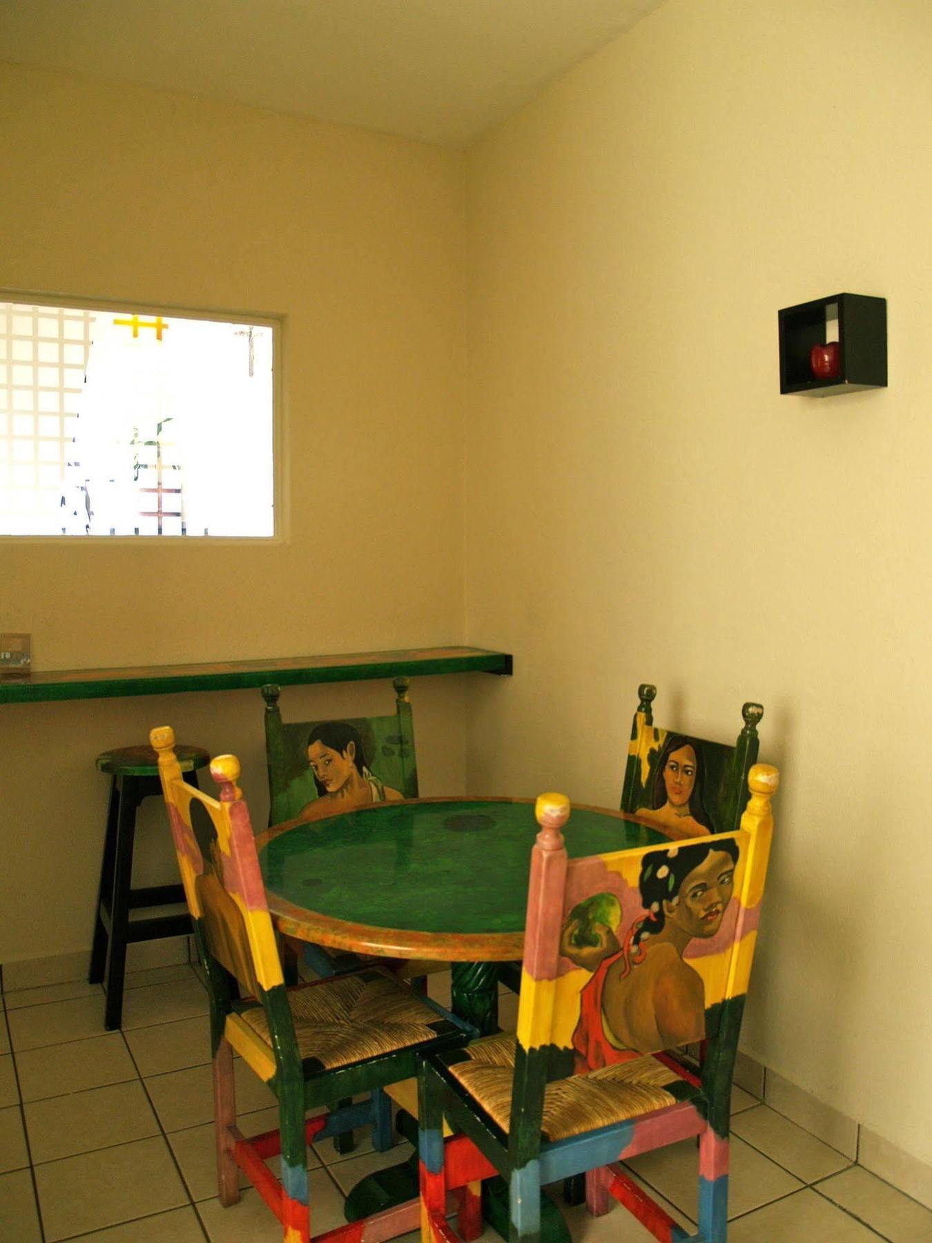 Hotel & Suites Galeria Morelia Bagian luar foto